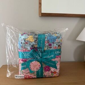 POSH PEANUT Grand Luxe Patoo in 'Disney Princess & Princess Floral'